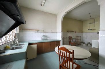 [FACING FIELD] Klang Taman Bayu Perdana Double Storey Terrace 