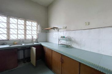 [FACING FIELD] Klang Taman Bayu Perdana Double Storey Terrace 