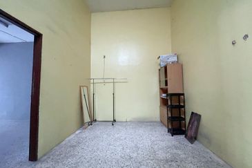 [FACING FIELD] Klang Taman Bayu Perdana Double Storey Terrace 