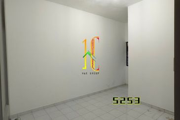 [FREEHOLD] Double Storey Terrace Taman Bayu Perdana Klang																		 				