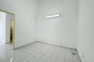 [NEW PAINT] Klang Bandar Puteri Double Storey Terrace