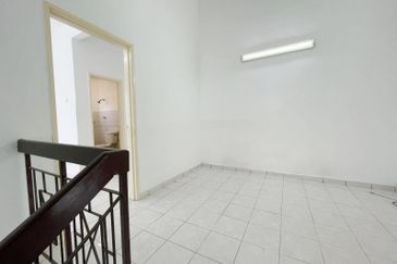 [RENOVATED] Bandar Puteri Klang Double Storey