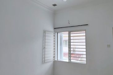 [RENOVATED] Bandar Puteri Klang Double Storey