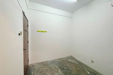 [FACING EMPTY SPACE] Bandar Mahkota Banting Double Storey