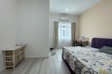 Taman Mulia, Banting