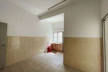 [FREEHOLD] Telok Panglima Garang Taman Jaya Utama Double Storey