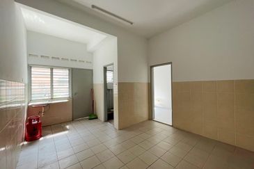 [FREEHOLD] Telok Panglima Garang Taman Jaya Utama Double Storey