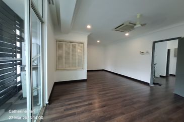 USJ Heights Subang Jaya 2.5 story for Rent Newly refurbished