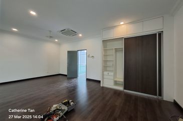 USJ Heights Subang Jaya 2.5 story for Rent Newly refurbished