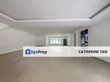 Putra Heights Subang Jaya corner Shop lot Prime location for Sales, Selangor, Subang Jaya