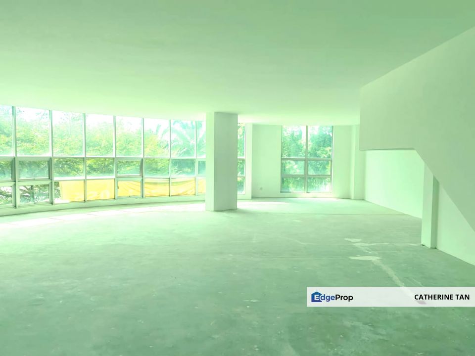 Putra Heights Subang Jaya corner Shop lot Prime location for Sales, Selangor, Subang Jaya