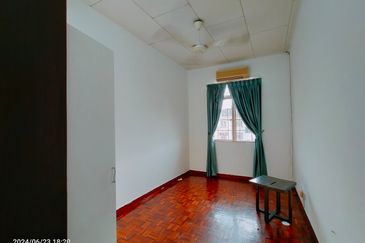 Subang Perdana Goodyear Court 10