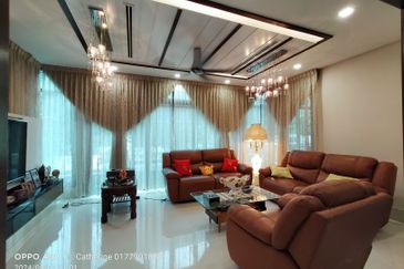 Luxurious Interior Design 3-Storey Bungalow Bukit Jelutong for Sales