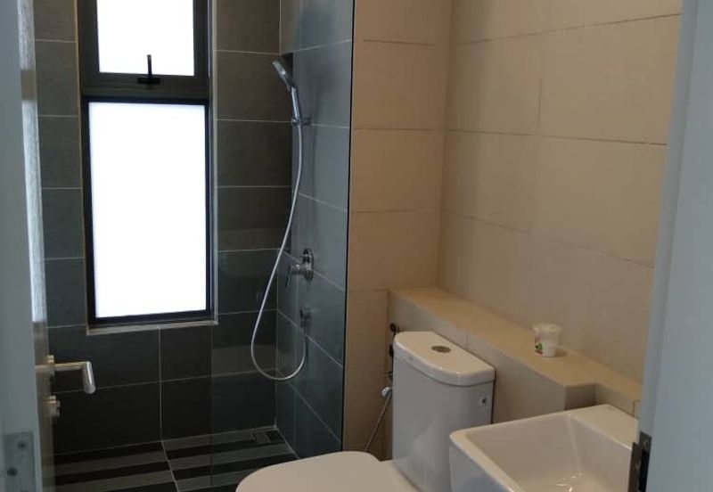 Paloma @ Tropicana Metropark