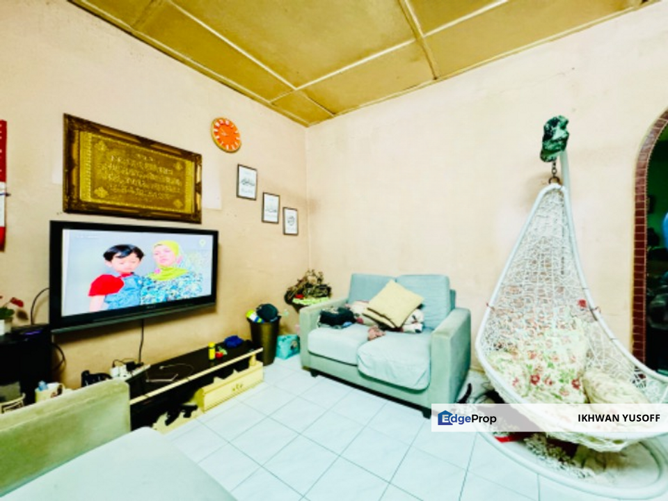 Ulu Tiram Taman Nora Jalan Berlian for Sale RM230,000 By IKHWAN YUSOFF