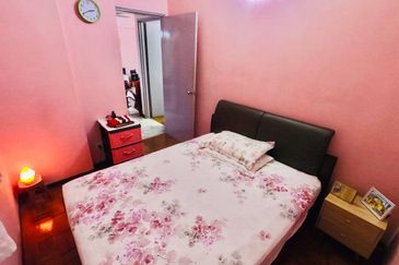 Tasik Heights Apartment