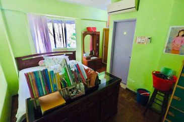 Tasik Heights Apartment