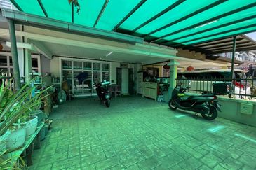 Jalan Taman Putra Impiana