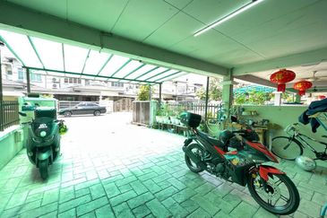 Jalan Taman Putra Impiana