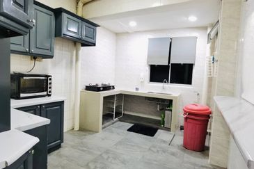 Tasik Heights Apartment