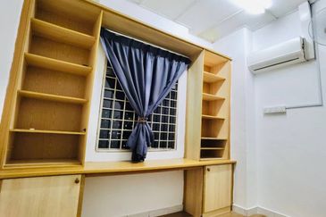 Tasik Heights Apartment