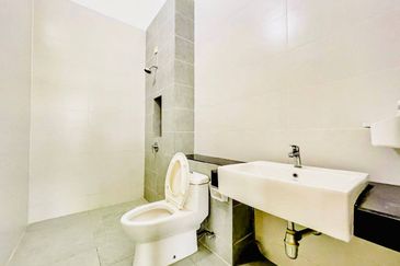 Cradleton @ Eco Majestic