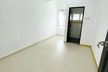 Taman Desa Saujana Langat