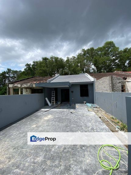 Nice Renovated Unit Single Storey Terrace Taman Sikamat Utama Seremban, Negeri Sembilan, Seremban