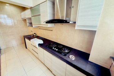 Beverly Tower @ Plaza Medan Putra