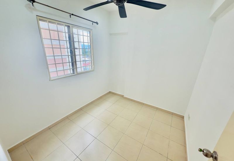 Beverly Tower @ Plaza Medan Putra