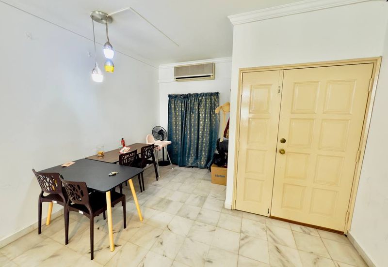 Endah Regal Condominium