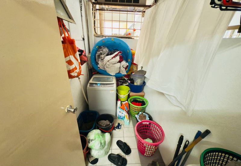 Endah Regal Condominium