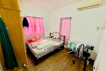 Endah Regal Condominium