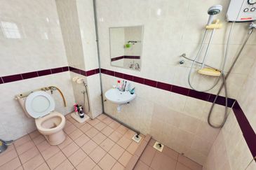 Endah Regal Condominium