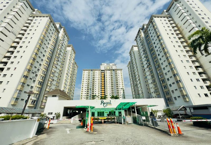 Endah Regal Condominium