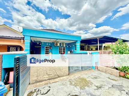 Seksyen 17 Shah Alam Teres 1.5 Storey Intermediate, Selangor, Shah Alam