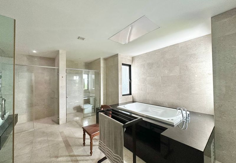 Duta Villa, Setia Alam