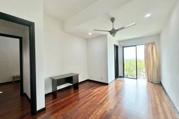 Duta Villa, Setia Alam