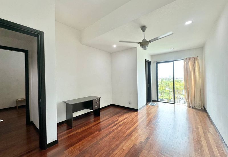 Duta Villa, Setia Alam