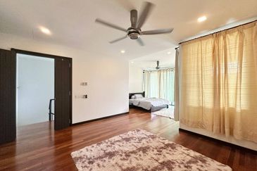 Duta Villa, Setia Alam