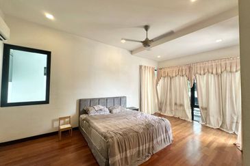 Duta Villa, Setia Alam