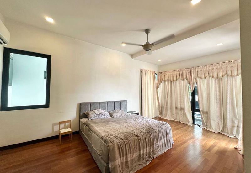 Duta Villa, Setia Alam