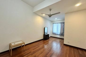 Duta Villa, Setia Alam