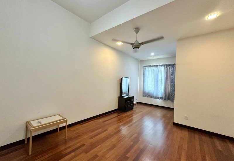 Duta Villa, Setia Alam