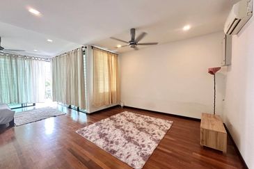 Duta Villa, Setia Alam