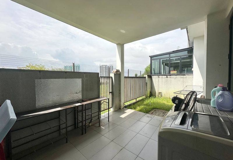 Duta Villa, Setia Alam