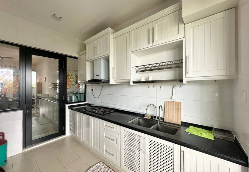 Duta Villa, Setia Alam