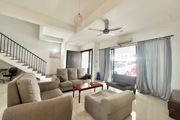 Duta Villa, Setia Alam