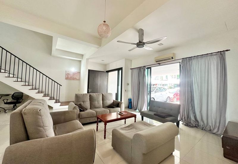 Duta Villa, Setia Alam