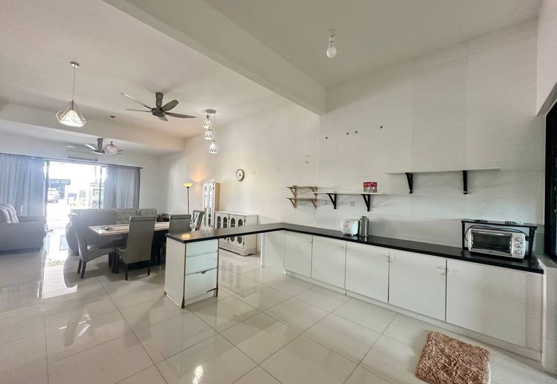 Duta Villa, Setia Alam